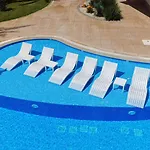 & Pool Family Duplex شقة *