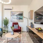 & Pool Family Duplex شقة