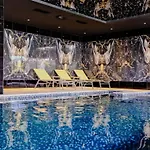 & Pool Family Duplex شقة