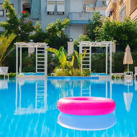 & Pool Family Duplex *