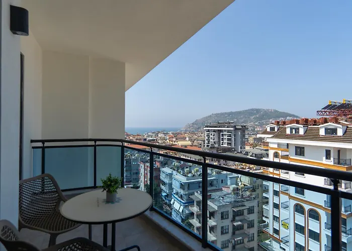 & Pool Family Duplex Apartman *