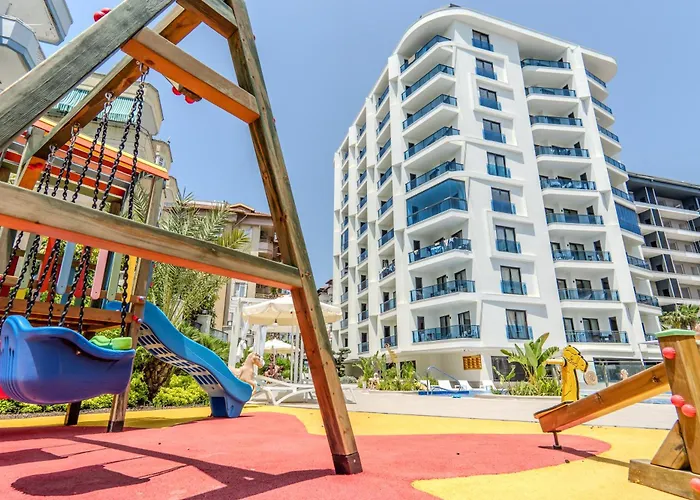 & Pool Family Duplex ألانيا