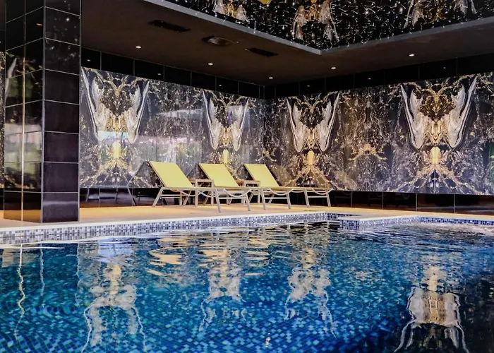 & Pool Family Duplex Apartman