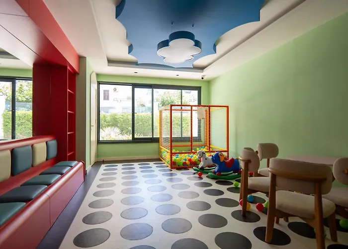 & Pool Family Duplex *